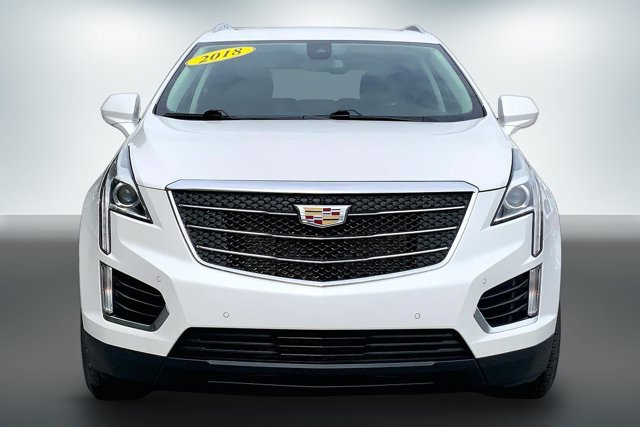 Used 2018 Cadillac XT5 Luxury w/ Driver Awareness Package AWD/4WD image 2