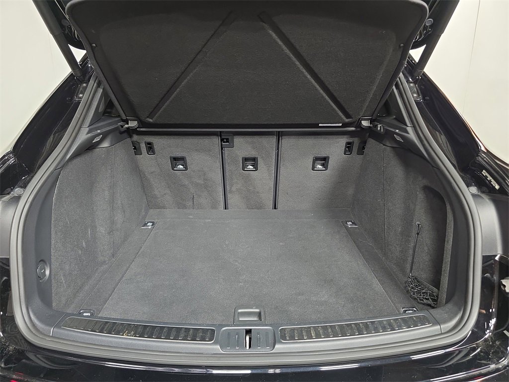 Used 2023 Porsche Macan image 31