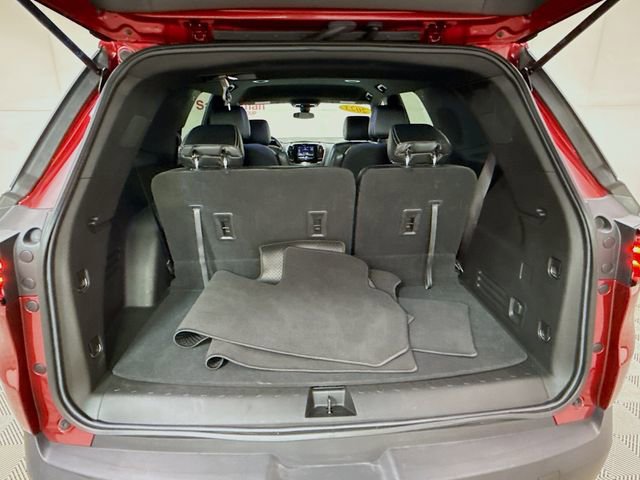Used 2023 Chevrolet Traverse LT image 25