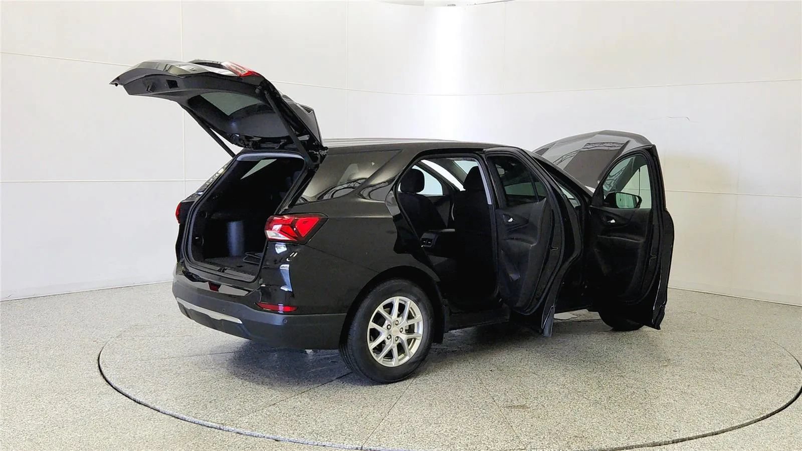 Used 2023 Chevrolet Equinox LT FWD image 12