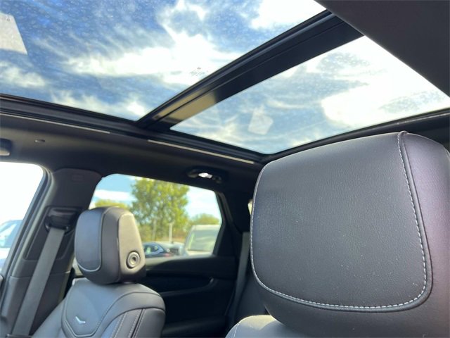 Certified 2022 Cadillac XT5 Premium Luxury w/ LPO, Floor Liner Package image 18