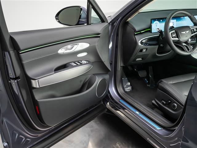 New 2026 Genesis GV70 2.5T Select AWD/4WD image 29