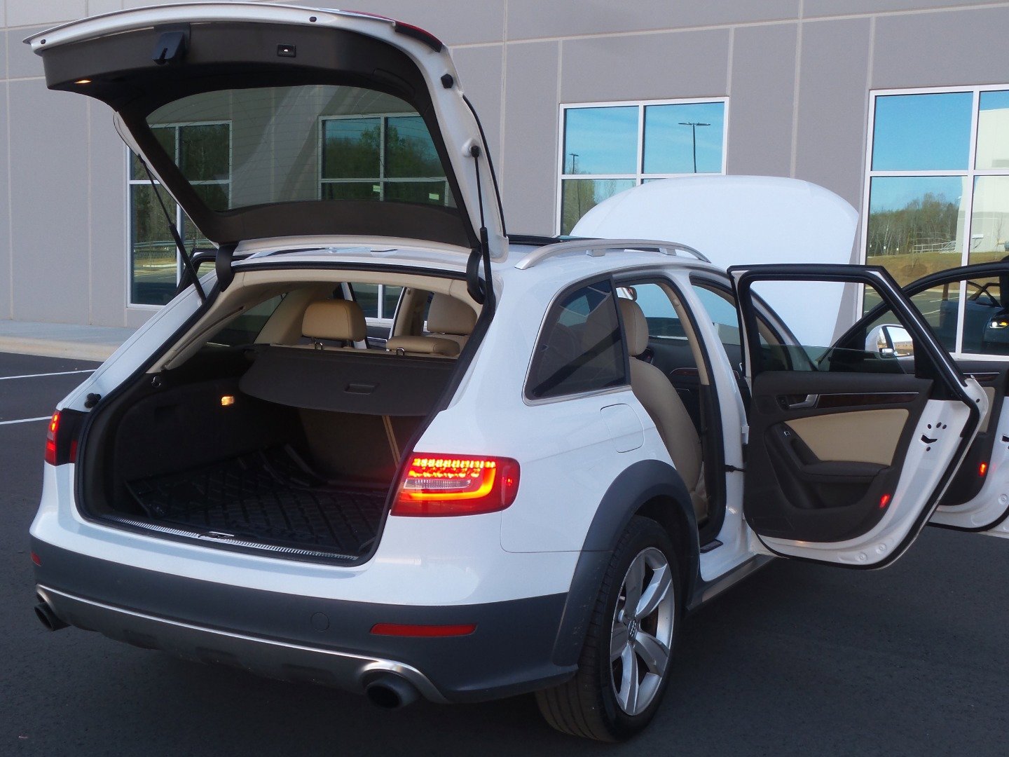 Used 2013 Audi A4 Premium Plus w/ Premium Plus Pkg image 69