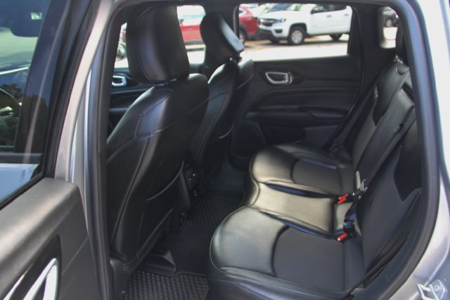 Used 2022 Jeep Compass Latitude w/ Convenience Group AWD/4WD image 30