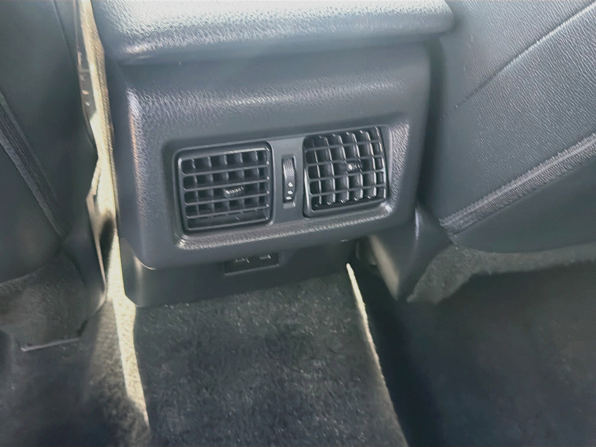 Used 2025 Toyota Camry SE FWD image 22