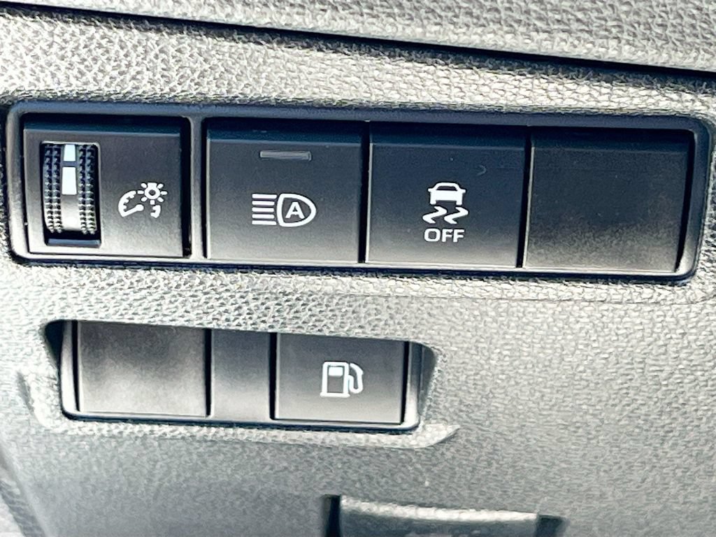 Used 2025 Toyota Corolla Cross AWD Hybrid image 10