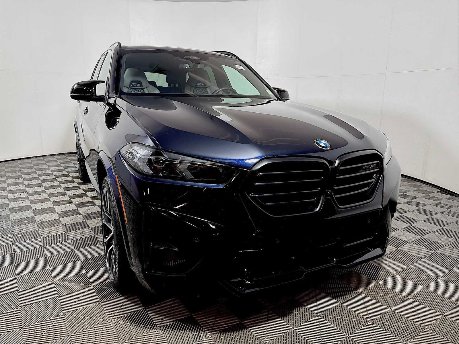Used 2026 BMW X5 M Competition w/ Executive Package AWD/4WD image 2