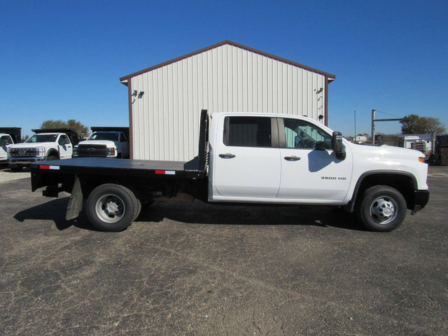 Used 2024 Chevrolet Silverado 3500 W/T w/ WT Convenience Package RWD image 2