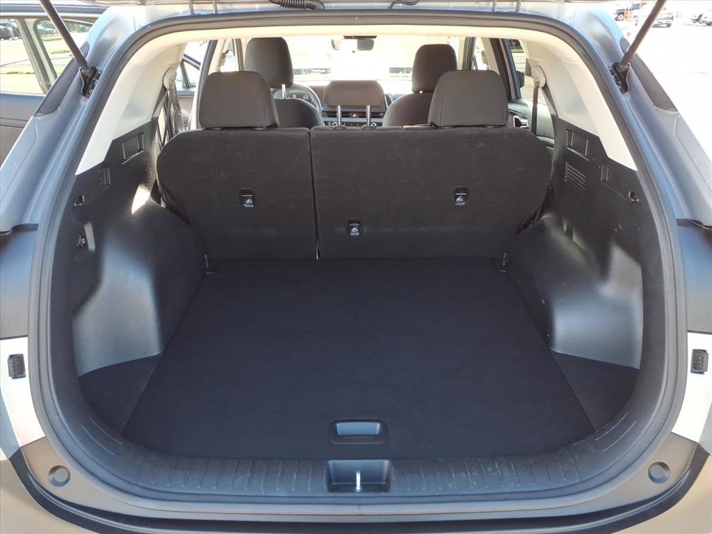 Used 2025 Kia Sportage LX image 13
