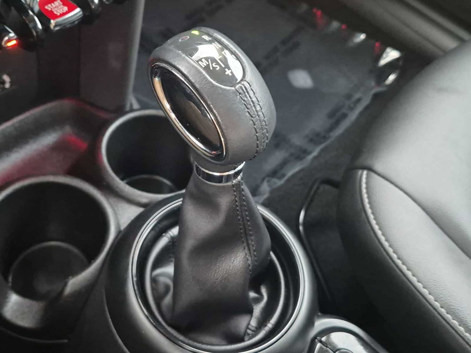 Used 2018 MINI Cooper 2-Door Hardtop FWD image 34
