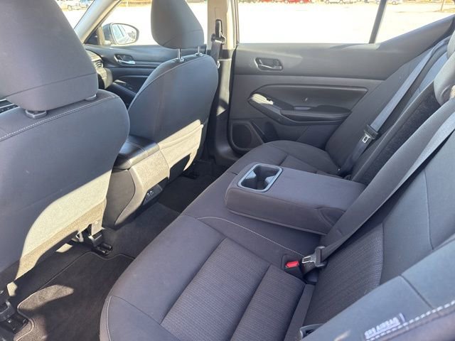 Used 2025 Nissan Altima 2.5 SV image 18