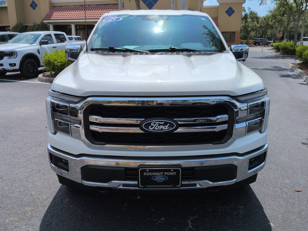 Certified 2025 Ford F150 Lariat w/ Equipment Group 501A Mid AWD/4WD image 9