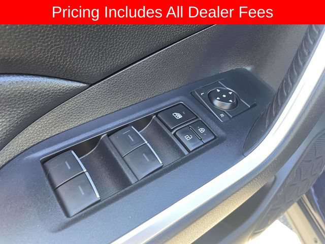 Used 2022 Toyota RAV4 XLE Premium AWD/4WD image 20