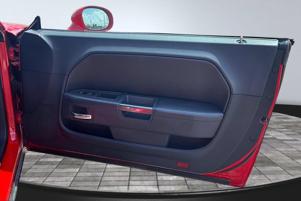 Used 2010 Dodge Challenger R/T RWD image 18