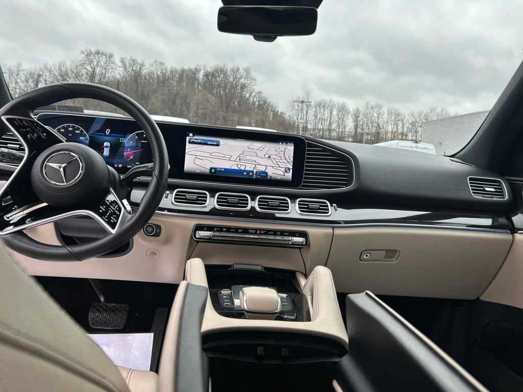 Certified 2025 Mercedes-Benz GLE 450 4MATIC image 28