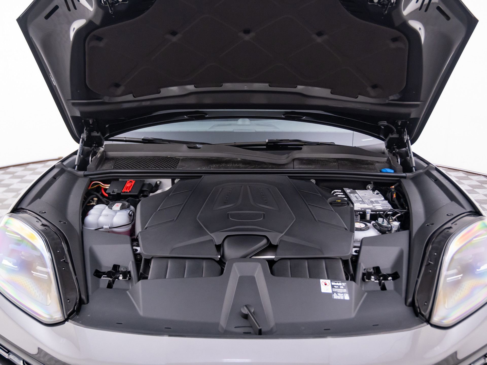 New 2026 Porsche Cayenne E-Hybrid image 29