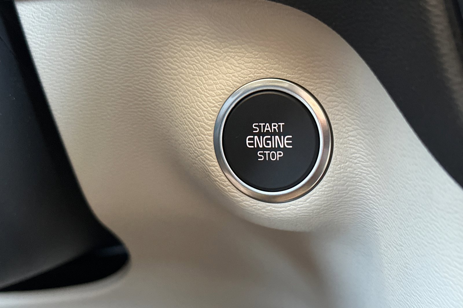 New 2026 Volvo XC40 B5 Ultra w/ Climate Package image 20