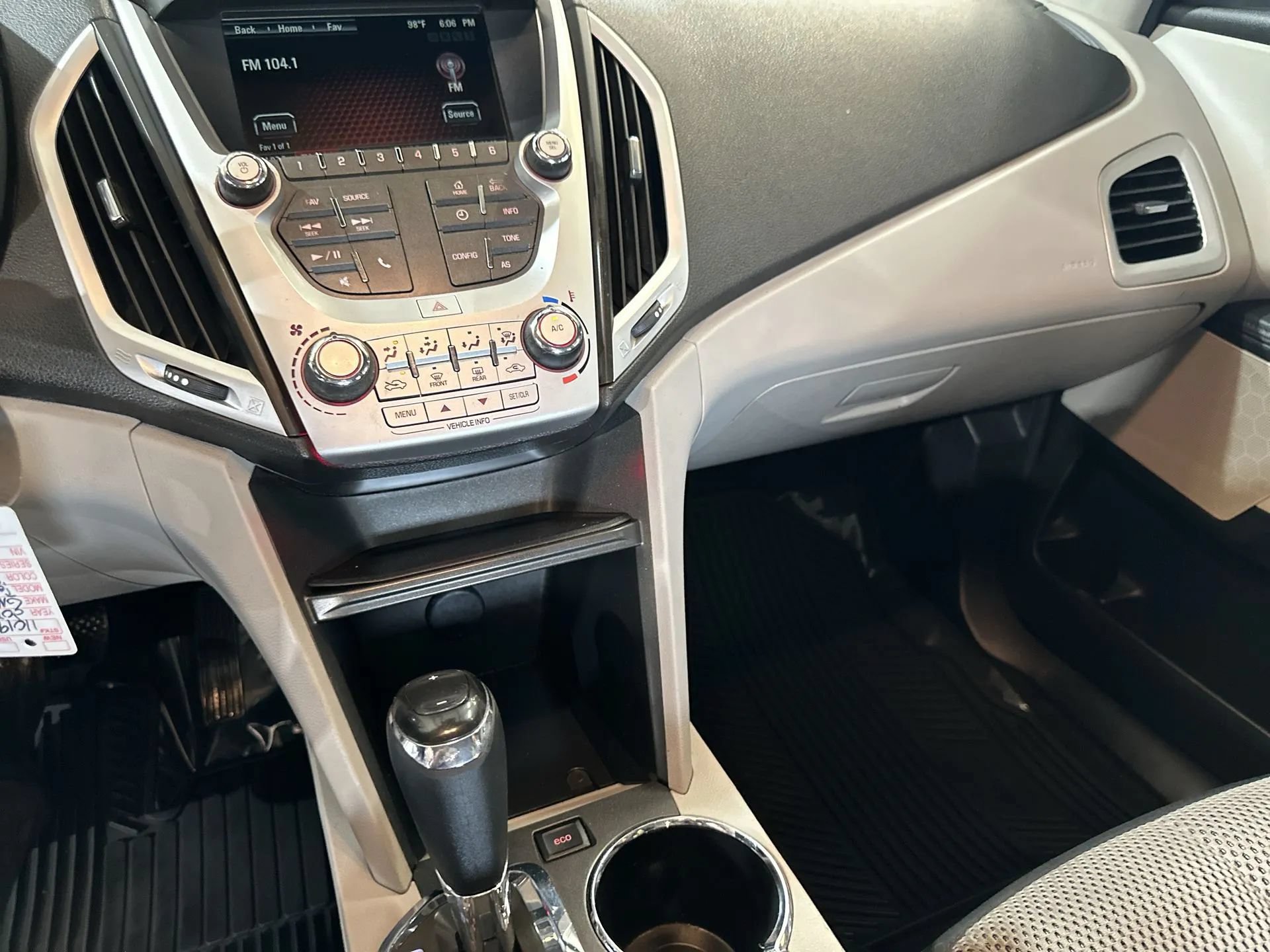 Used 2017 GMC Terrain SLE FWD image 24