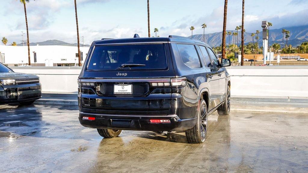 New 2026 Jeep Grand Wagoneer L Summit w/ Premium Group III AWD/4WD image 9