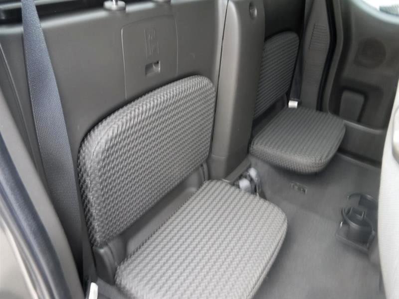 Used 2008 Nissan Frontier SE w/ SE Value Truck Pkg image 38