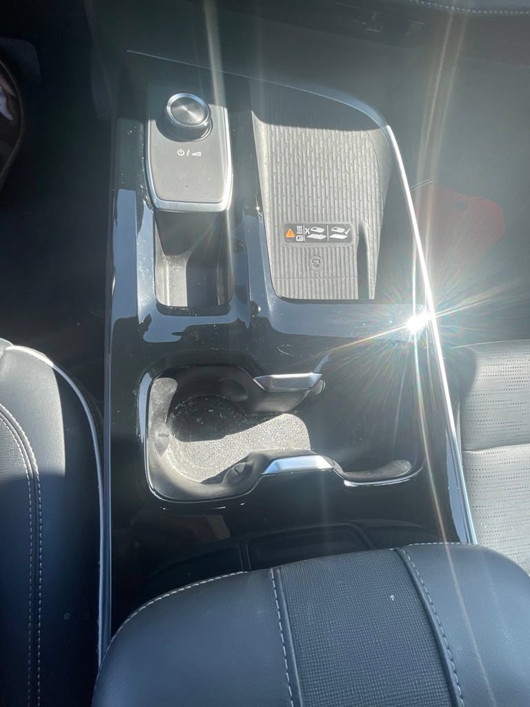 Used 2025 Buick Enclave Sport Touring FWD image 15