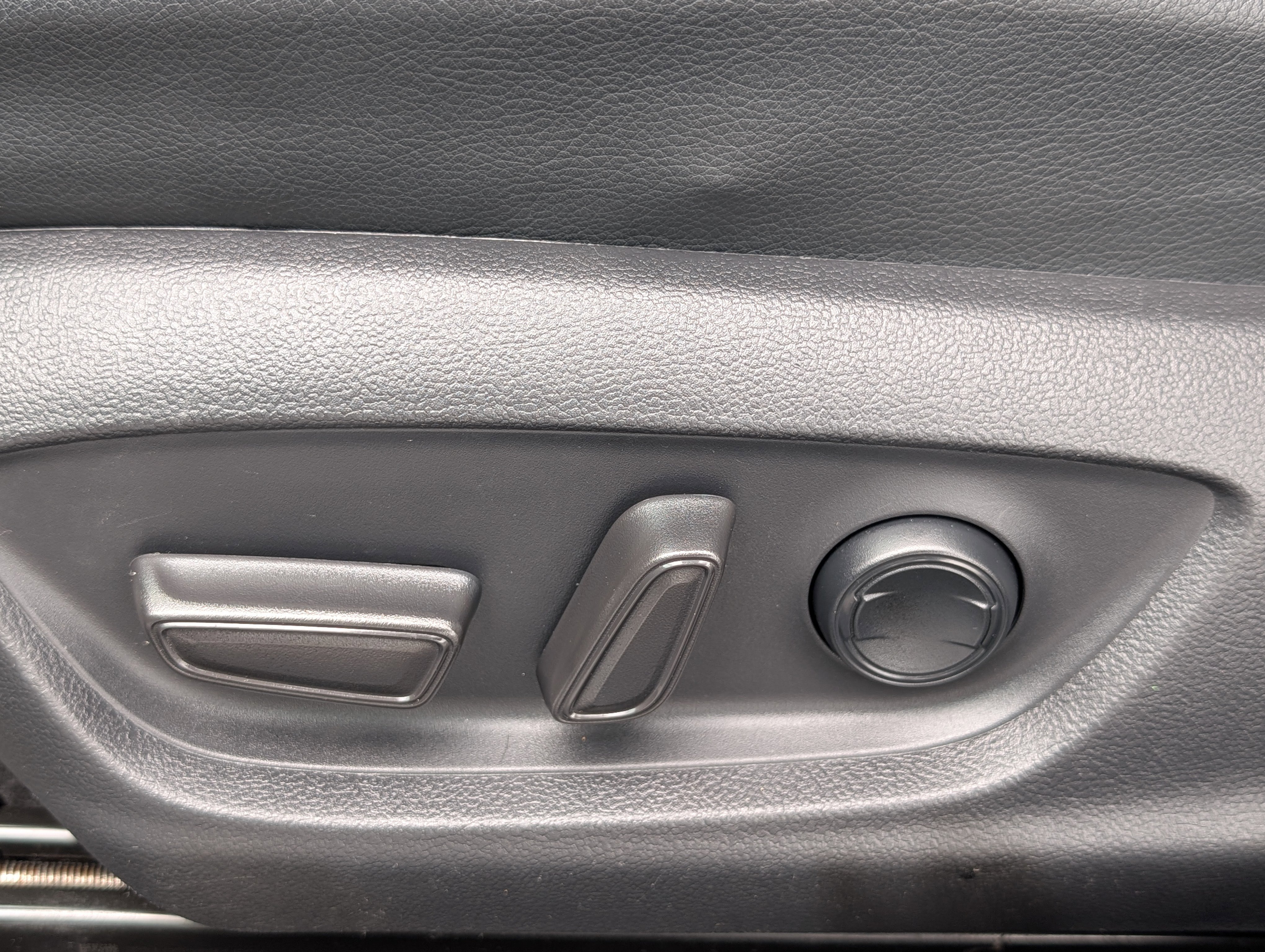 Used 2021 Toyota Camry SE image 21