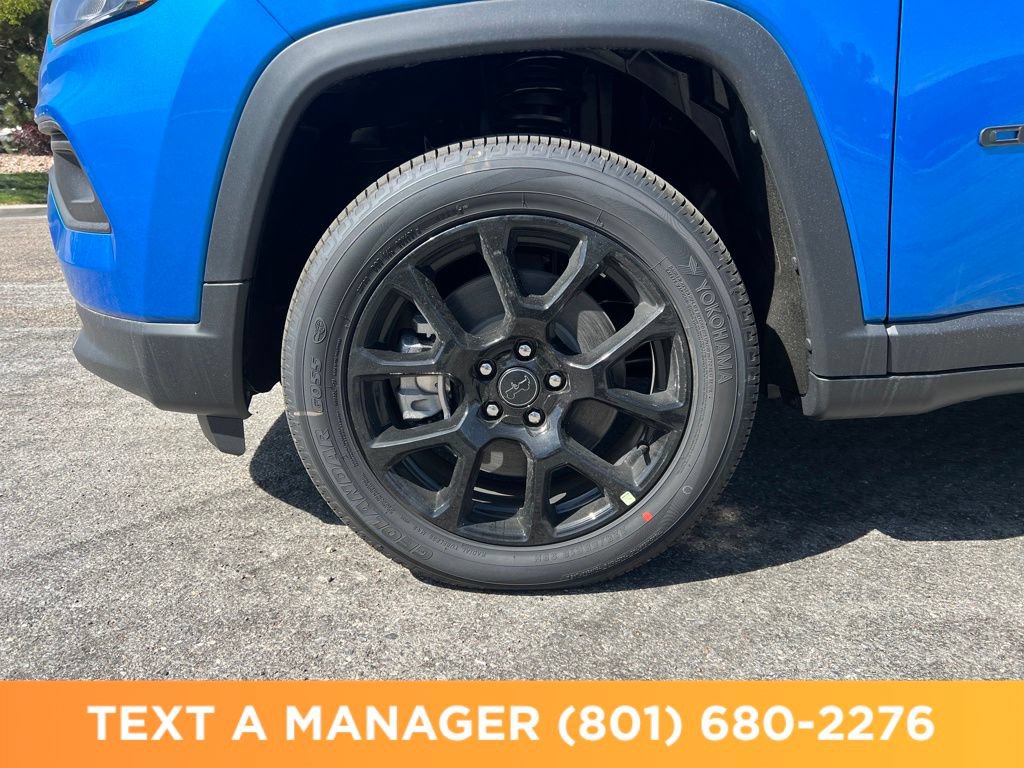 New 2026 Jeep Compass Latitude AWD/4WD image 23
