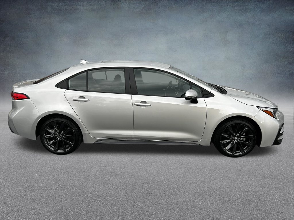 Used 2025 Toyota Corolla SE FWD image 26