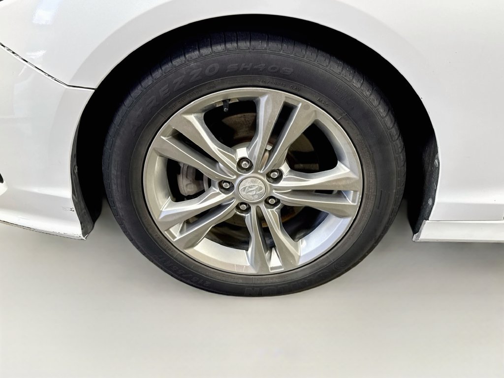 Used 2018 Hyundai Sonata Limited w/ Cargo Package FWD image 40