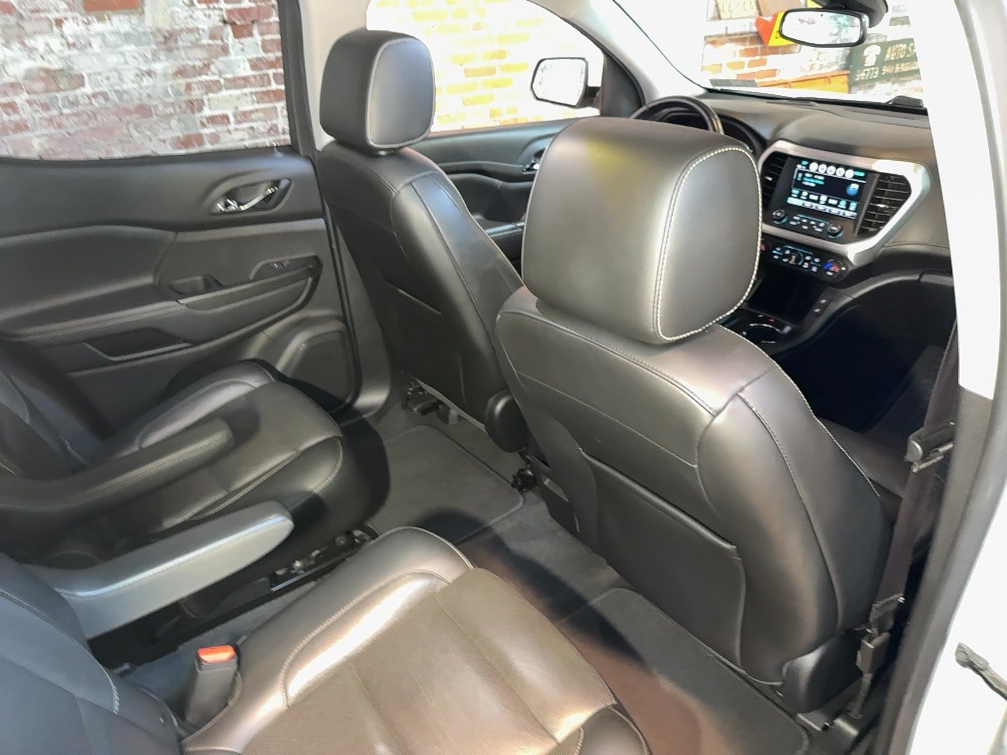 Used 2019 GMC Acadia SLT w/ LPO, Black Accent Package AWD/4WD image 92