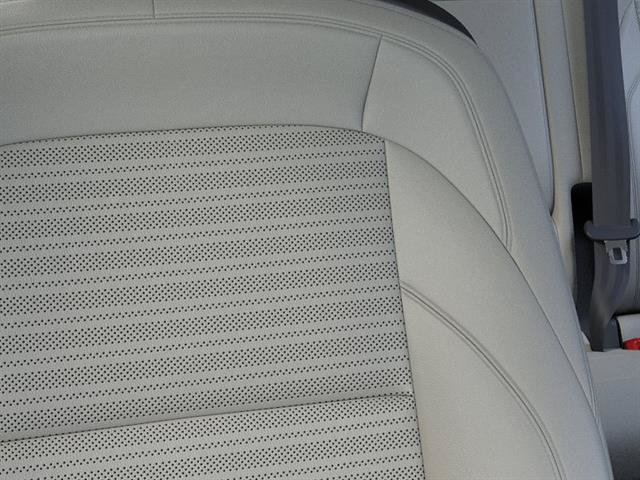 New 2026 Lincoln Nautilus Reserve AWD/4WD image 16