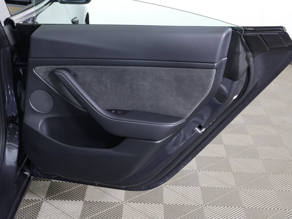 Used 2023 Tesla Model 3 Standard Range RWD image 27
