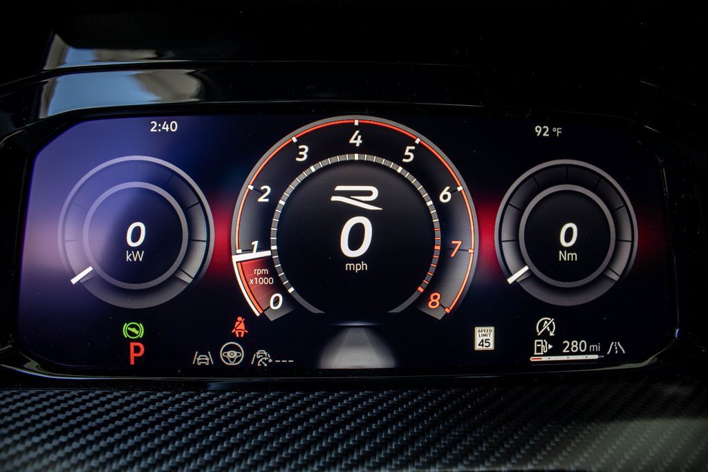 Used 2025 Volkswagen Golf R Black Edition image 36