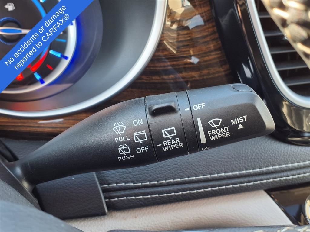 Used 2023 Chrysler Pacifica Limited image 22