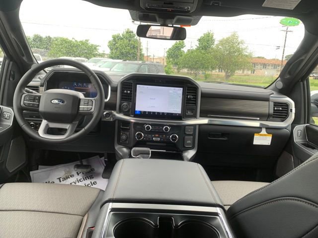 New 2026 Ford F150 Lariat w/ Equipment Group 501A Mid AWD/4WD image 24
