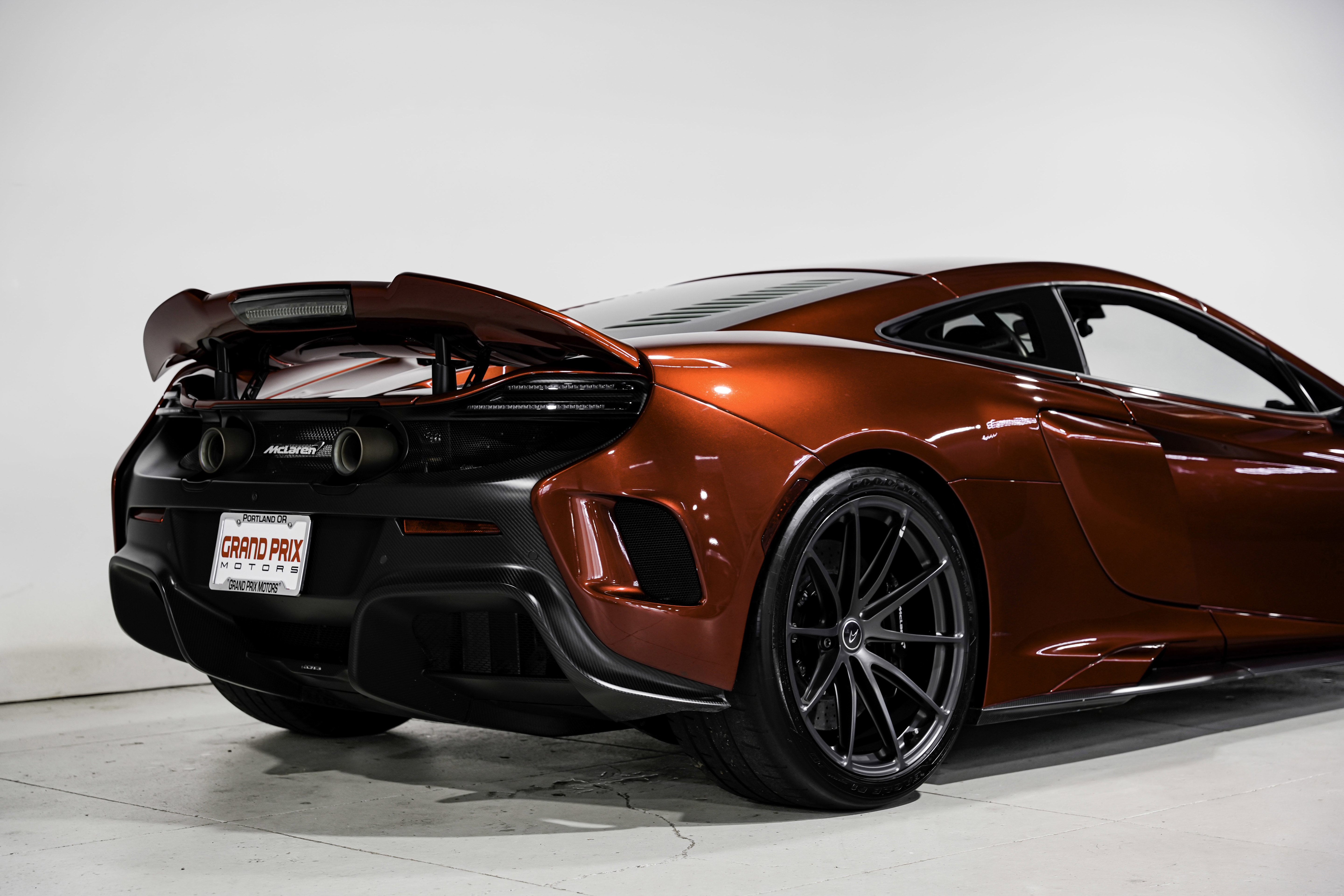 Used 2016 McLaren 675LT Coupe image 31