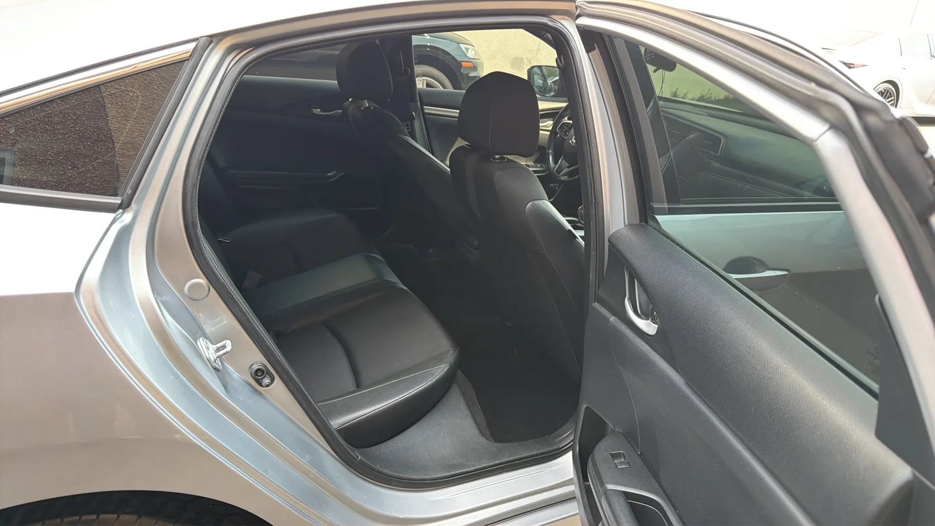 Used 2021 Honda Civic Sport image 25