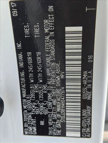 Used 2017 Toyota Highlander XLE image 25