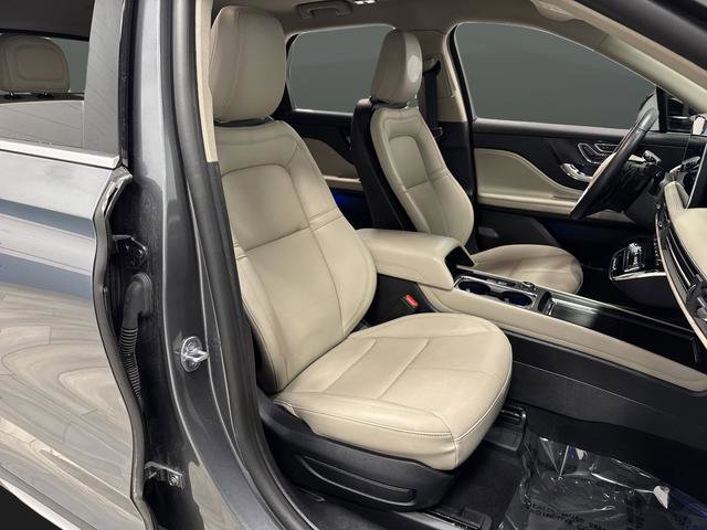 Used 2025 Lincoln Corsair Reserve image 30