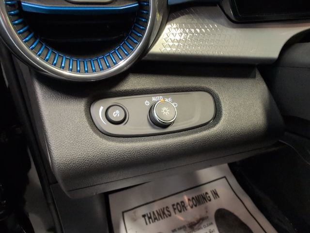 New 2026 Chevrolet Trax LT w/ LT Convenience Package FWD image 15