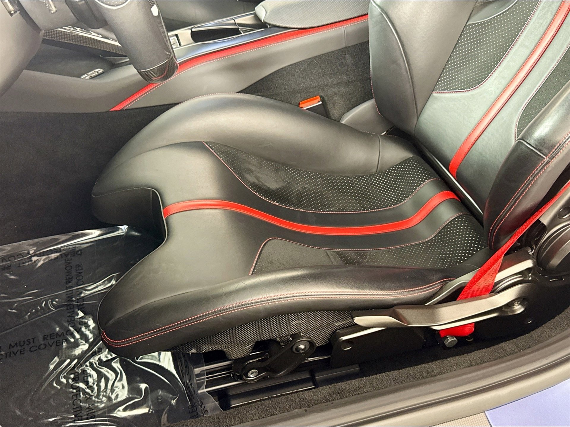 Certified 2019 Ferrari 812 Superfast image 18