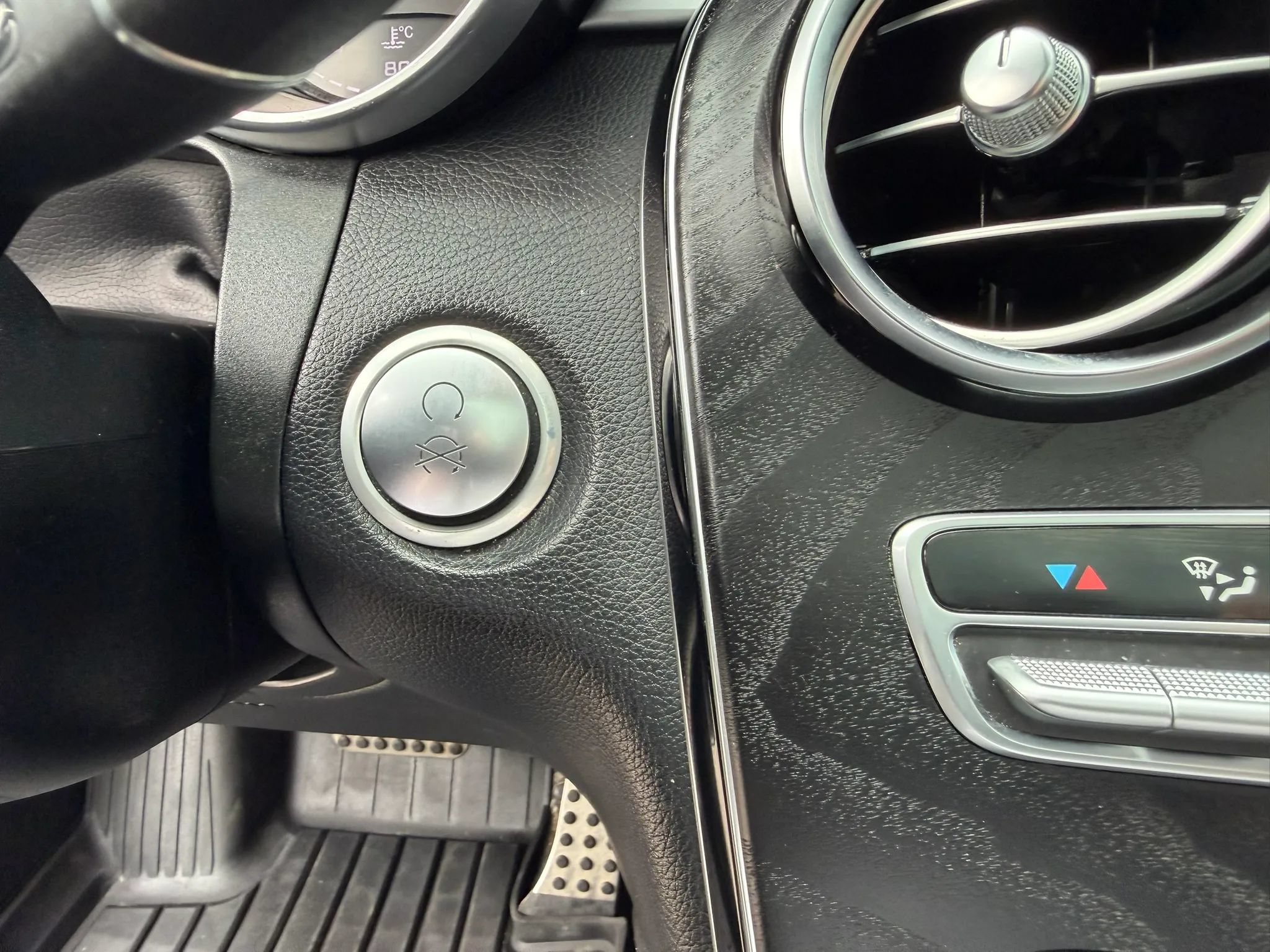 Used 2019 Mercedes-Benz GLC 43 AMG 4MATIC image 25