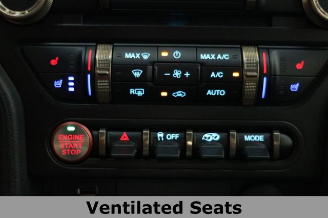 Used 2022 Ford Mustang Shelby GT500 w/ Technology Package RWD image 36