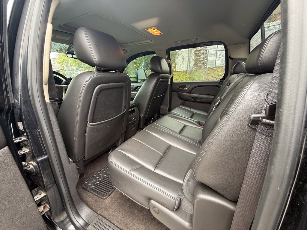 Used 2013 GMC Sierra 3500 SLT AWD/4WD image 18