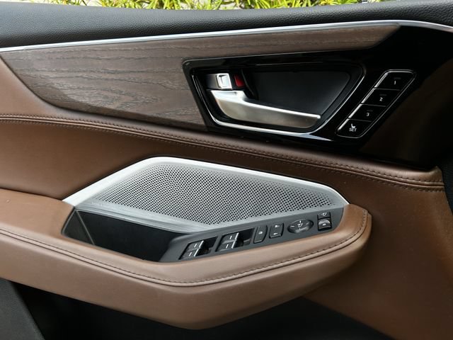 Certified 2025 Acura MDX SH-AWD w/ Advance Package image 24