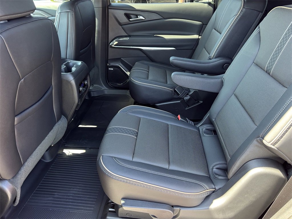 New 2026 Chevrolet Traverse High Country w/ LPO, Floor Liner Package image 15