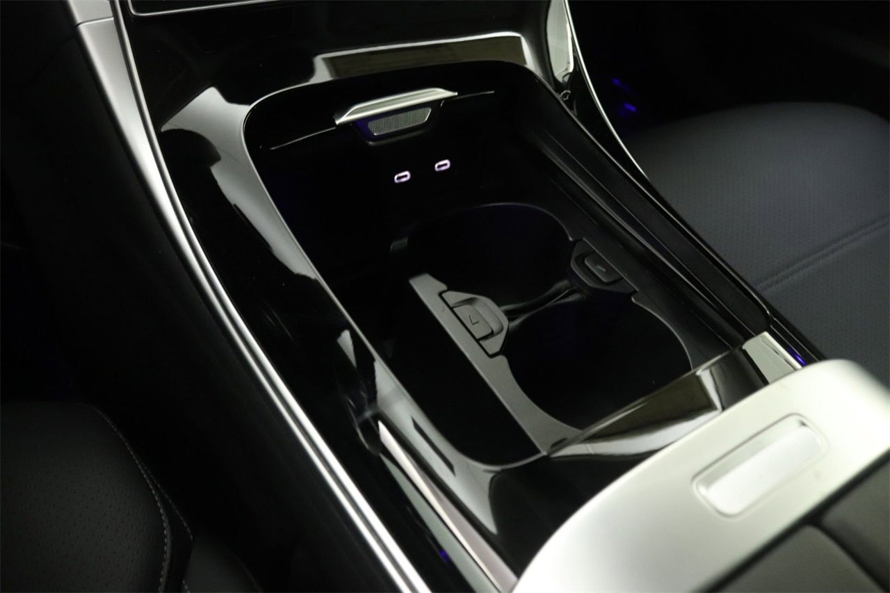 New 2025 Mercedes-Benz C 300 4MATIC Sedan image 7