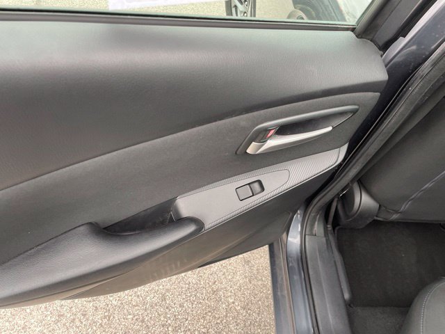 Used 2019 Toyota Yaris LE FWD image 49