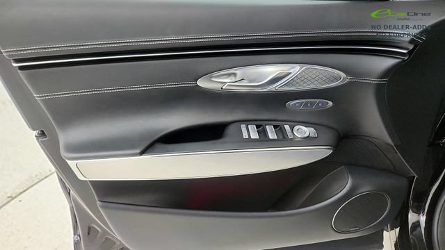 Used 2025 Genesis Electrified GV70 w/ Prestige Package AWD/4WD image 36