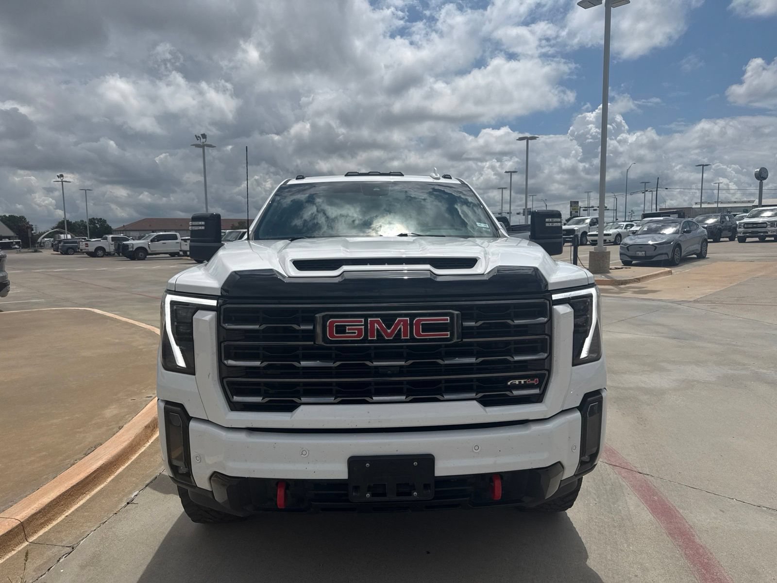 Used 2024 GMC Sierra 2500 AT4 w/ AT4 Premium Plus Package AWD/4WD image 2